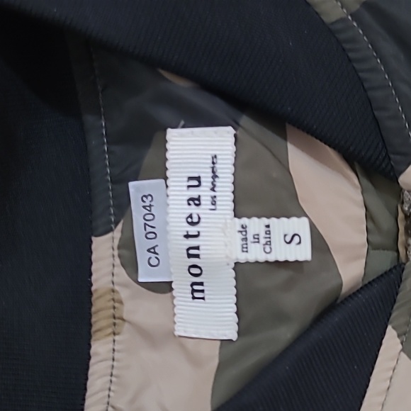 Monteau women's small spring/fall jacket - Picture 2 of 5